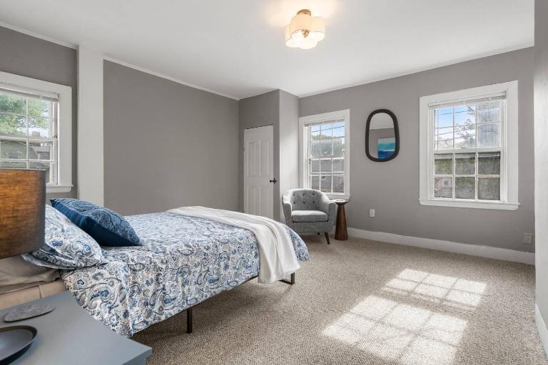 1803 Downtown Salem 1BR | Walk to Everything - B&B Salem