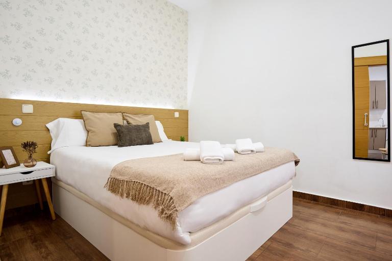 Apartamentos Fuencarral II - Chambres d'hôtes Madrid