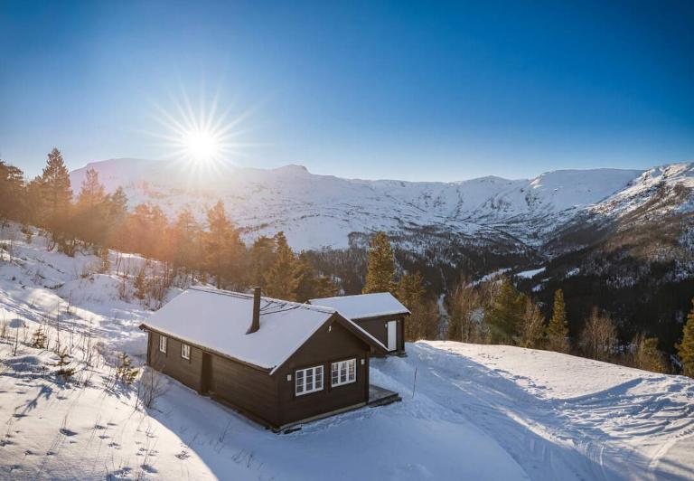 Panoramic View of Voss - Private Cabin & Patio - B&B Voss