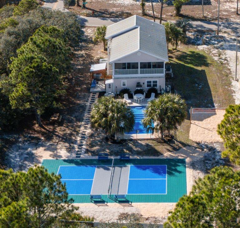 Our Serenity Now with Private Pickleball & Pool - B&B Gulf Shores