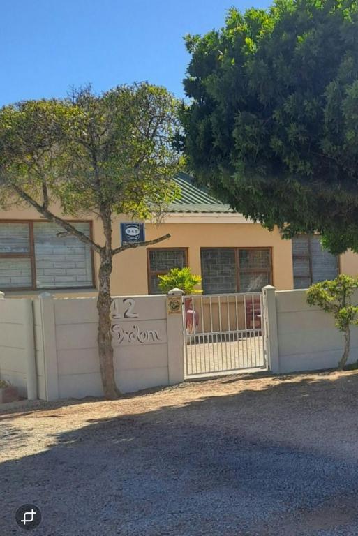 Shalom - B&B Lamberts Bay