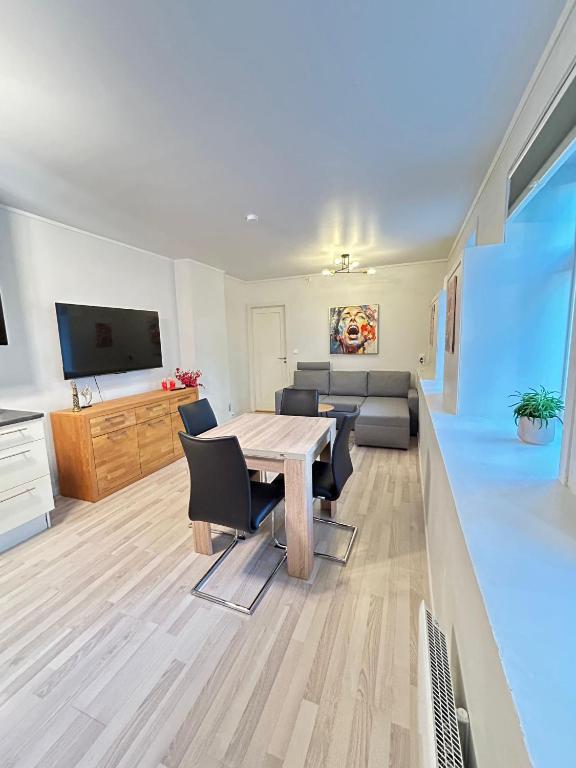 Cozy Apartment in Central Alesund Close to Everything - Bed and Breakfast Ålesund
