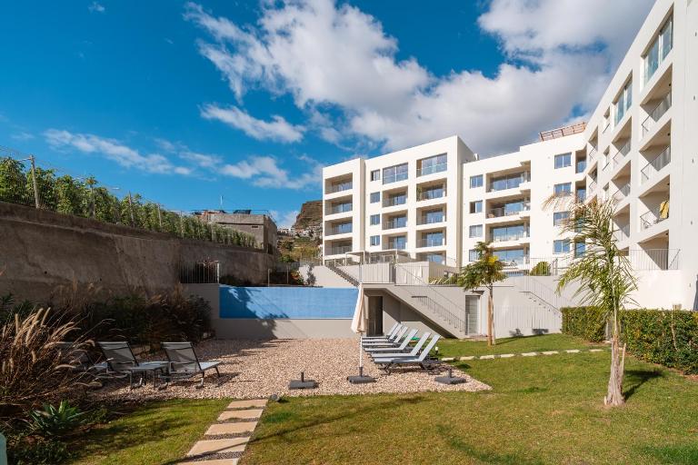 Sunset Luxury Apartment by Amazing Madeira - Bed and Breakfast Câmara de Lobos