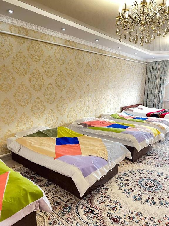 Adventure Guest House - Bed and Breakfast Kyzyl-Suu