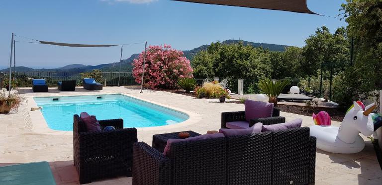 Location 2 pièces , avec piscine partagée - B&B Les Adrets-de-l'Estérel