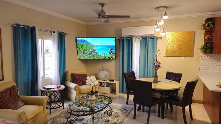 The Full Maison at Ocho Rios - Chambres d'hôtes Ocho Rios