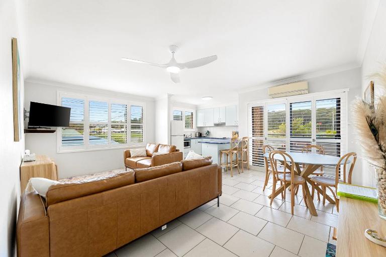 Apollo Unit 5 - 1st Floor - A Block - B&B Narooma