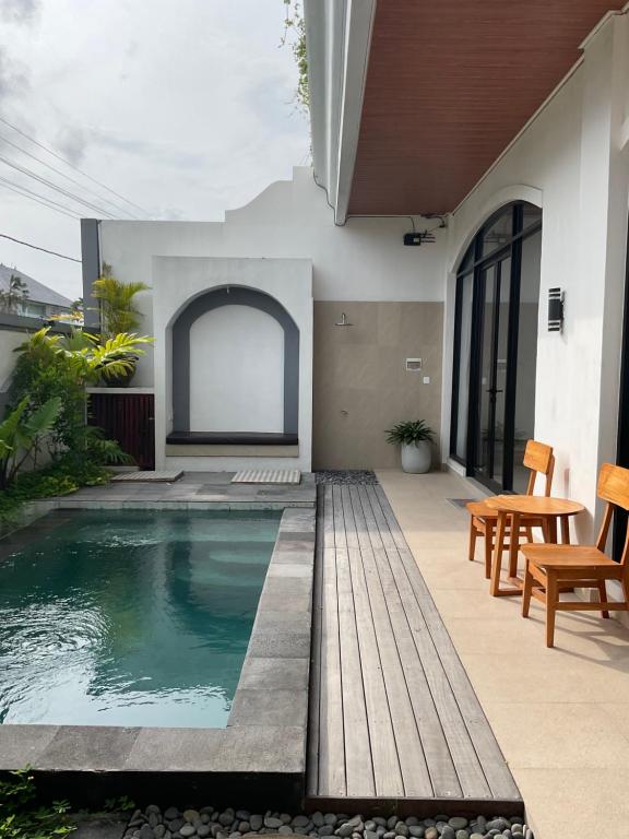 Twin House Villa - B&B Prerenan
