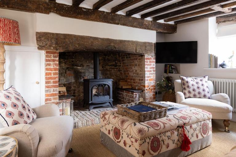 NEW - The Nook by The Butler Collection - B&B Petworth