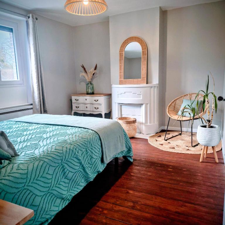La Petite Maison de Vernon-Giverny, gîte cosy avec jardin à 7 min de Giverny, Wifi, parking gratuit dans la rue, calme - Chambres d'hôtes Vernon