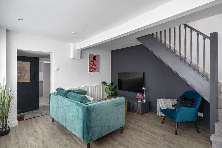 Modern Cottage in Central Exeter - B&B Dean