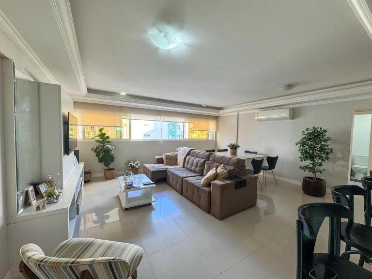 Apartamento Avenida Brasil, com dois quartos em Balneário Camboriú - B&B Balneário Camboriú