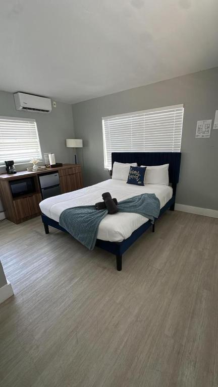Charming 1BR Escape Near Hollywood & Dania - Chambres d'hôtes Dania Beach