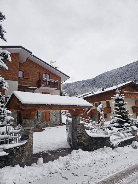 Appartamento Aprica (SO) - Bed and Breakfast San Pietro