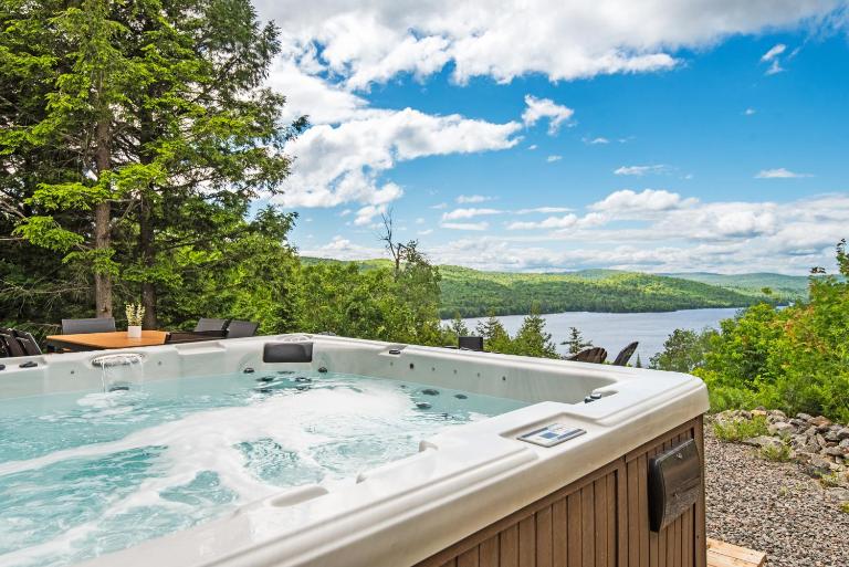 Chalet Le Panoramique, Magnifique vue sur la riviere Saint-Maurice - Ferienwohnung Grandes-Piles