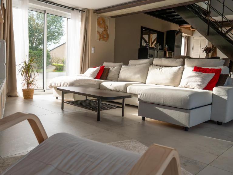 Maison de Charme avec Jacuzzi & Jardin - Chambres d'hôtes Guipel