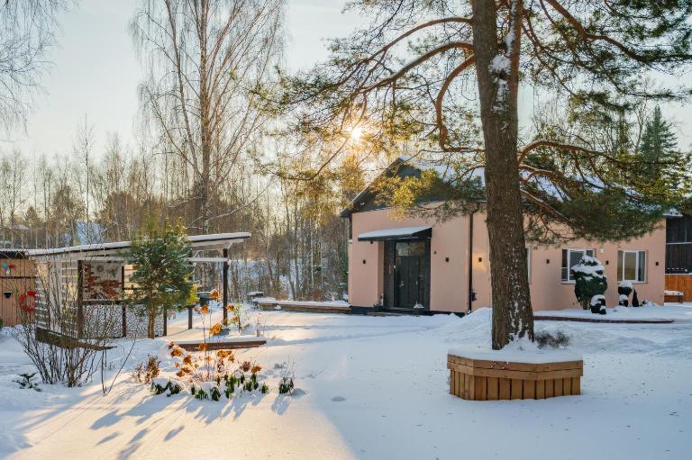Elva Majutus - Puhkemaja - Hot Tub l Sauna l BBQ - B&B Elva