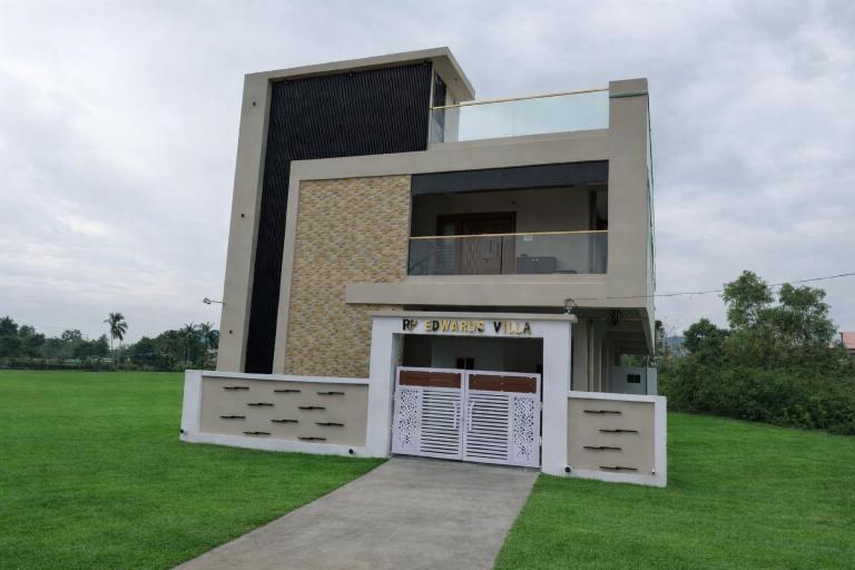 Luxury Villa Stays - B&B Visakhapatnam
