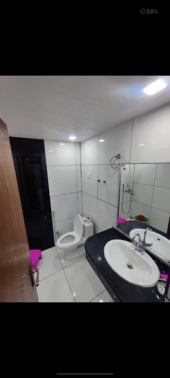 Home stay in Dynasty resort - Chambres d'hôtes Naini Tāl