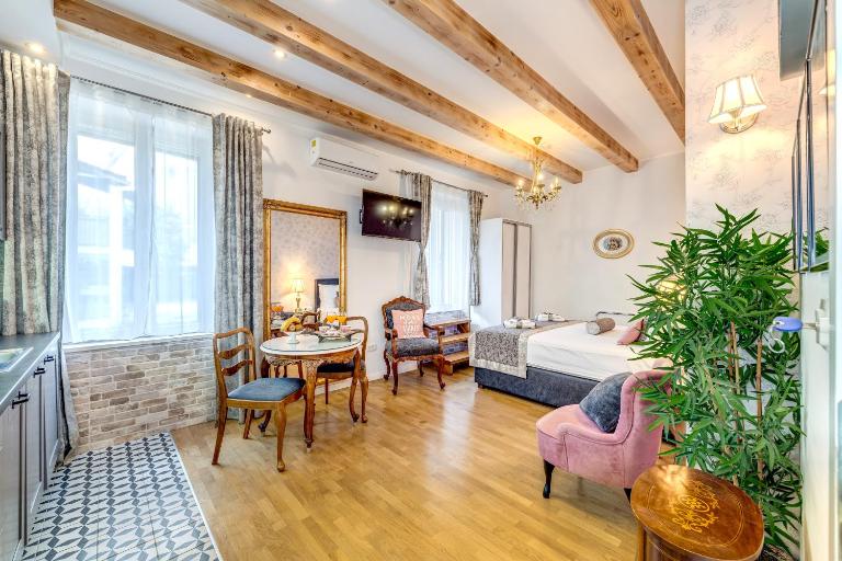 Le Monde - Vintage Accommodation - Bed and Breakfast Split