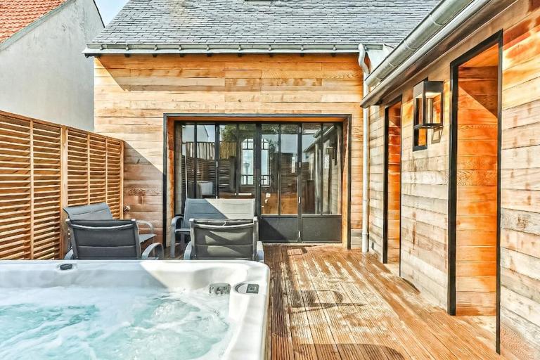 Welcome to Villa Floréal Your tranquil retreat on the Vendée coast - Ferienwohnung Saint-Gilles-Croix-de-Vie