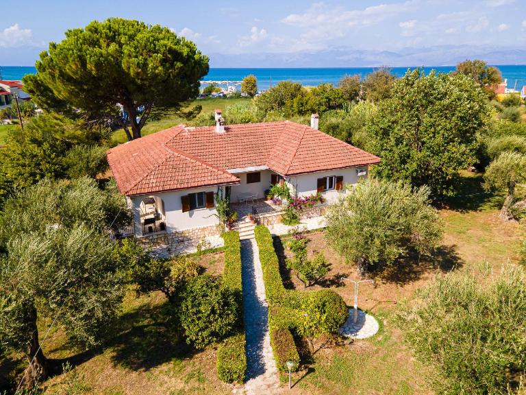 Koustas' House by Corfu Stay Solutions - B&B Róda