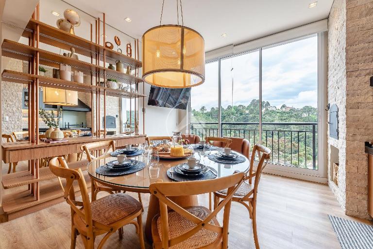 Elegante cobertura: 4 suítes c/ conforto e lazer - B&B Campos do Jordão