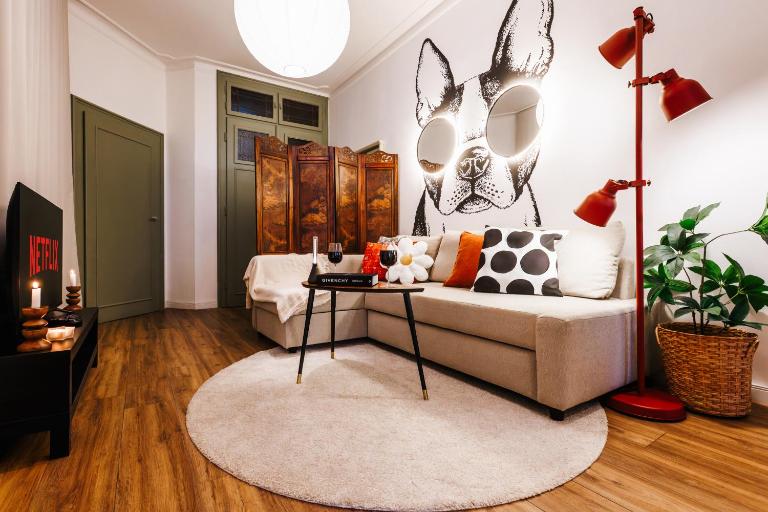 Art Home with balcony, 5 min to Republic Square - Ferienwohnung Belgrad