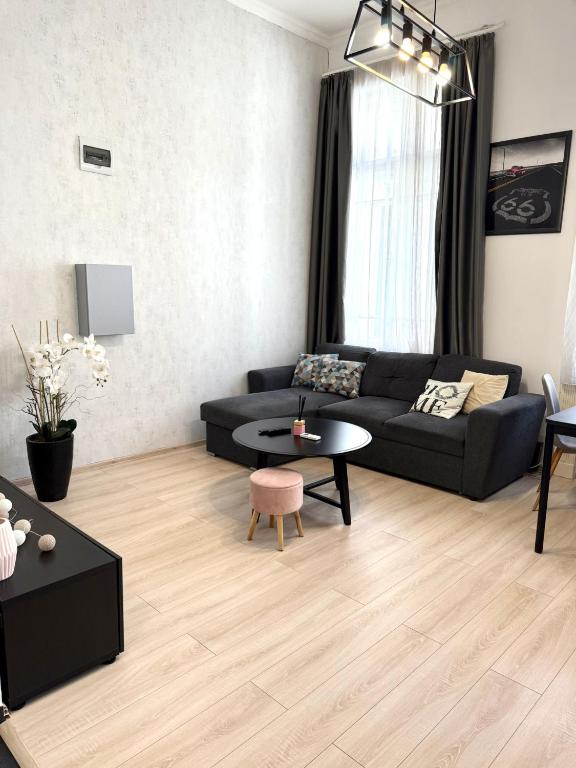 Gellért Spacious Residence - Ferienwohnung Budapest