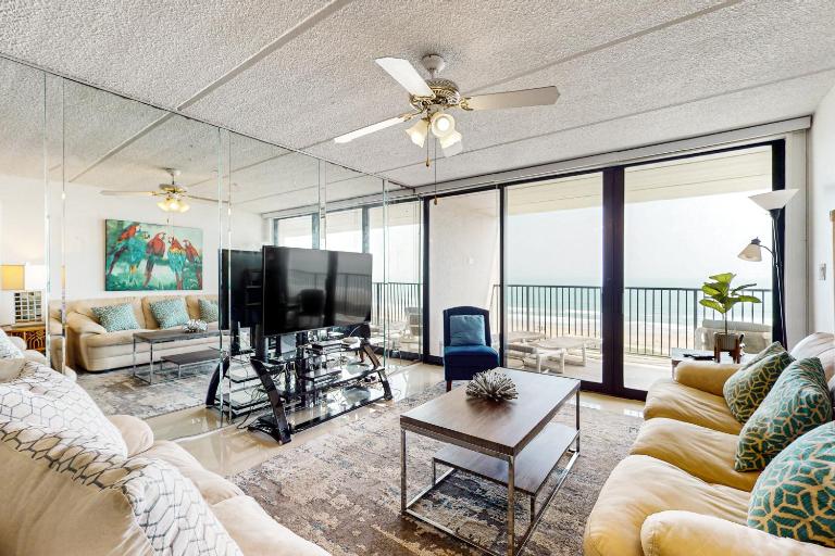 Shorefront 2BR, Luxe Perks: Suntide III - Unit 704 - B&B South Padre Island