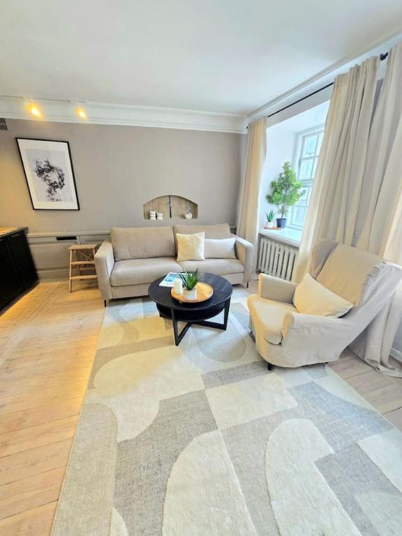 Stylish Old Town gem next to St Peter Church - B&B Riga