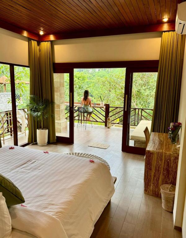 Superior One Bedroom Apartment w Stunning Waterfall View - Ferienwohnung Ubud