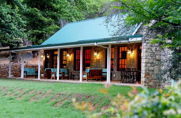 New England Cottage by First Private Stays - B&B Underberg