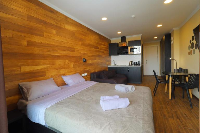 Modern Gudauri Loft 2 Studio Apartment - by Wehost - Bed and Breakfast Gudauri