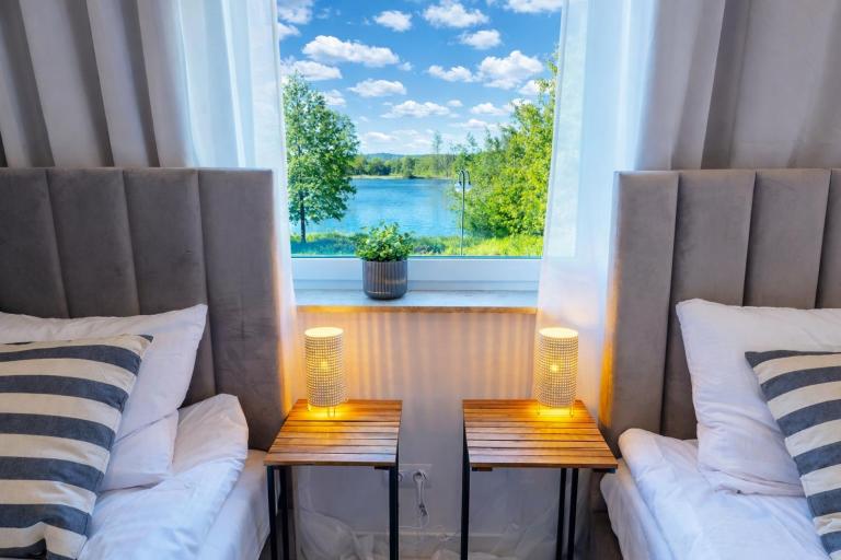 Unique View Apartment - 3pok, 4 łóżka, widok na rzekę, centrum, Netflix, parking, winda - B&B Iława