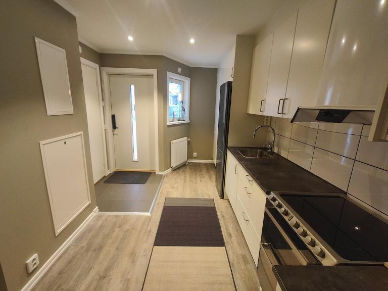 New Central Apartment - Chambres d'hôtes Östhammar