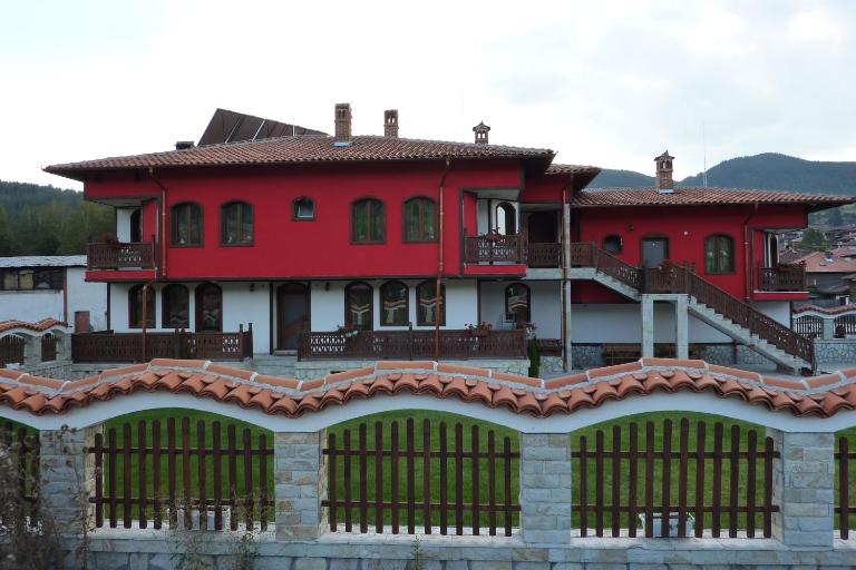 Guest House H Dzhogolanov - Bed and Breakfast Koprivshtitsa