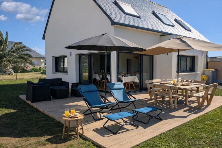 LocaLise - Jeter l'ancre - Maison neuve - Tout à pied, plage, port, centre, commerces - jardin clos - wifi inclus - portail électrique - Linge de lit inclus - B&B Guilvinec