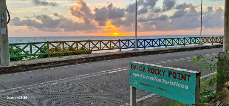 Apartamentos Bahia Rocky Point - B&B Providencia