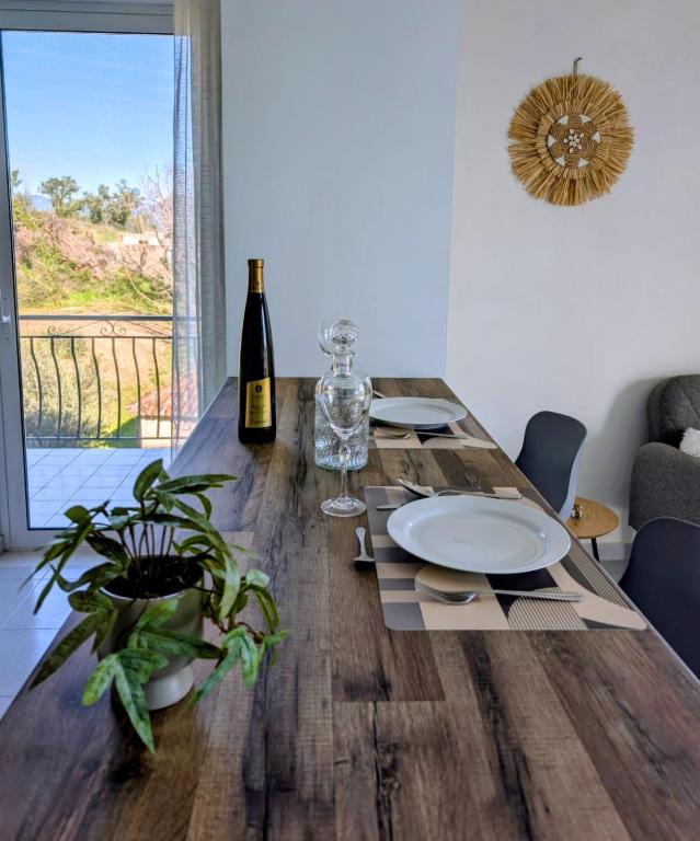 Villa Debriz Apartment - Ferienwohnung Stréfi