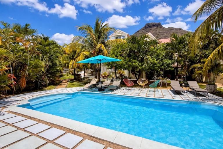 LAKAZ DEL SOL - Elegant apartments with luxurious garden, pool and barbecue area - Tourism Permit Certified - B&B Tamarin