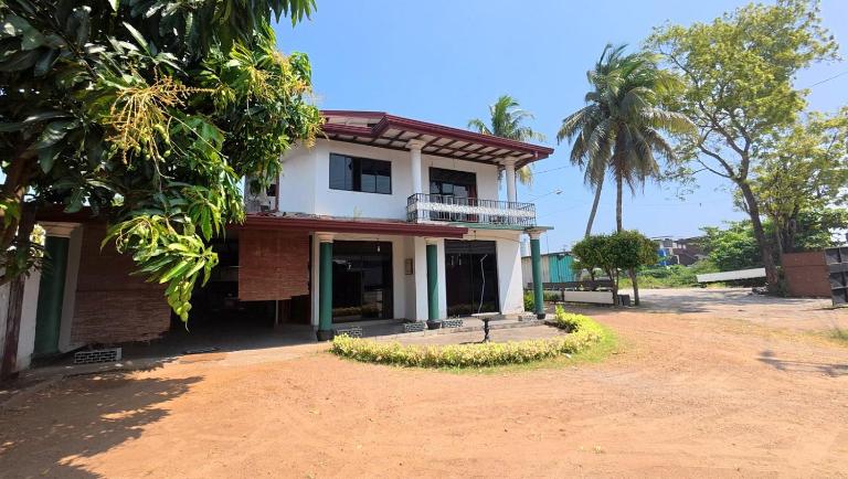 Araliya Hotel - B&B Boralesgamuwa South