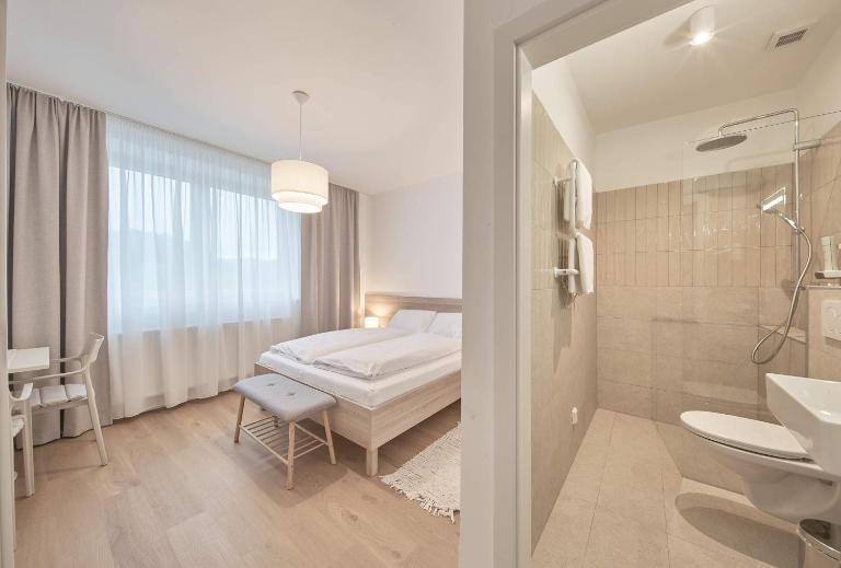 Gasthof zur Post 1559 GmbH - B&B Weitersfelden