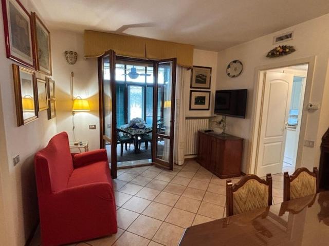 Casa con guardino a 100 mt dal mare - B&B Fano
