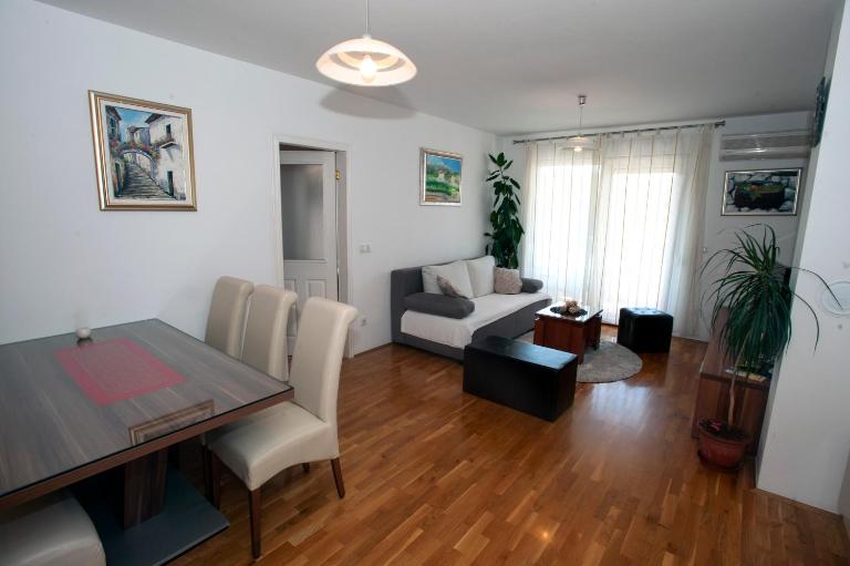 Apartments M&M - Ferienwohnung Makarska