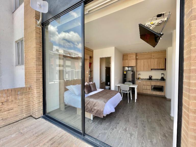Nogal Sky Loft with Private Terrace - Chambres d'hôtes Bogota