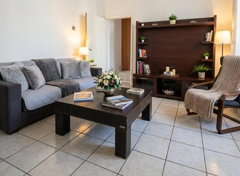 Christel Apartment - Bed and Breakfast Kavála