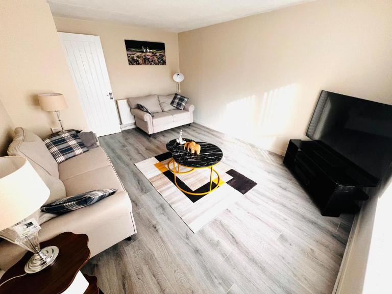 Whole 1 bed flat in Northampton - Chambres d'hôtes Spoonley