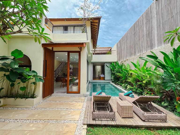 NEW 2BR Minica Villa in the heart of Kayu Aya, Oberoi, Seminyak walking distance to Beach, Shops, Restaurants - B&B Seminyak