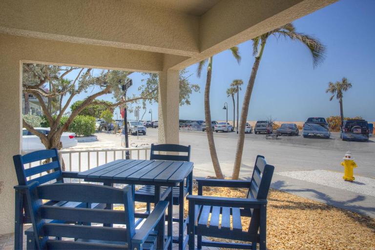 1 - Beach Club At Pass-A-Grille - B&B St. Pete Beach